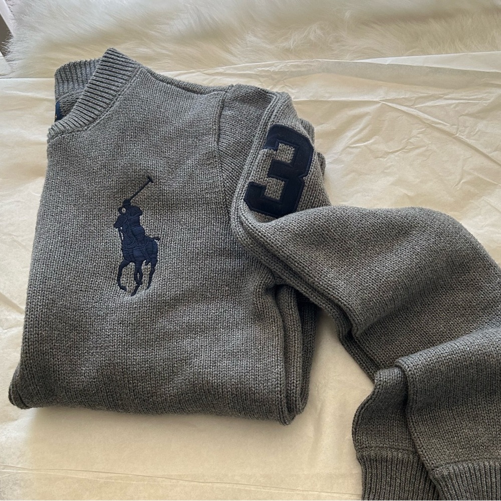 Grey Ralph Lauren sweater in XL (18 20)